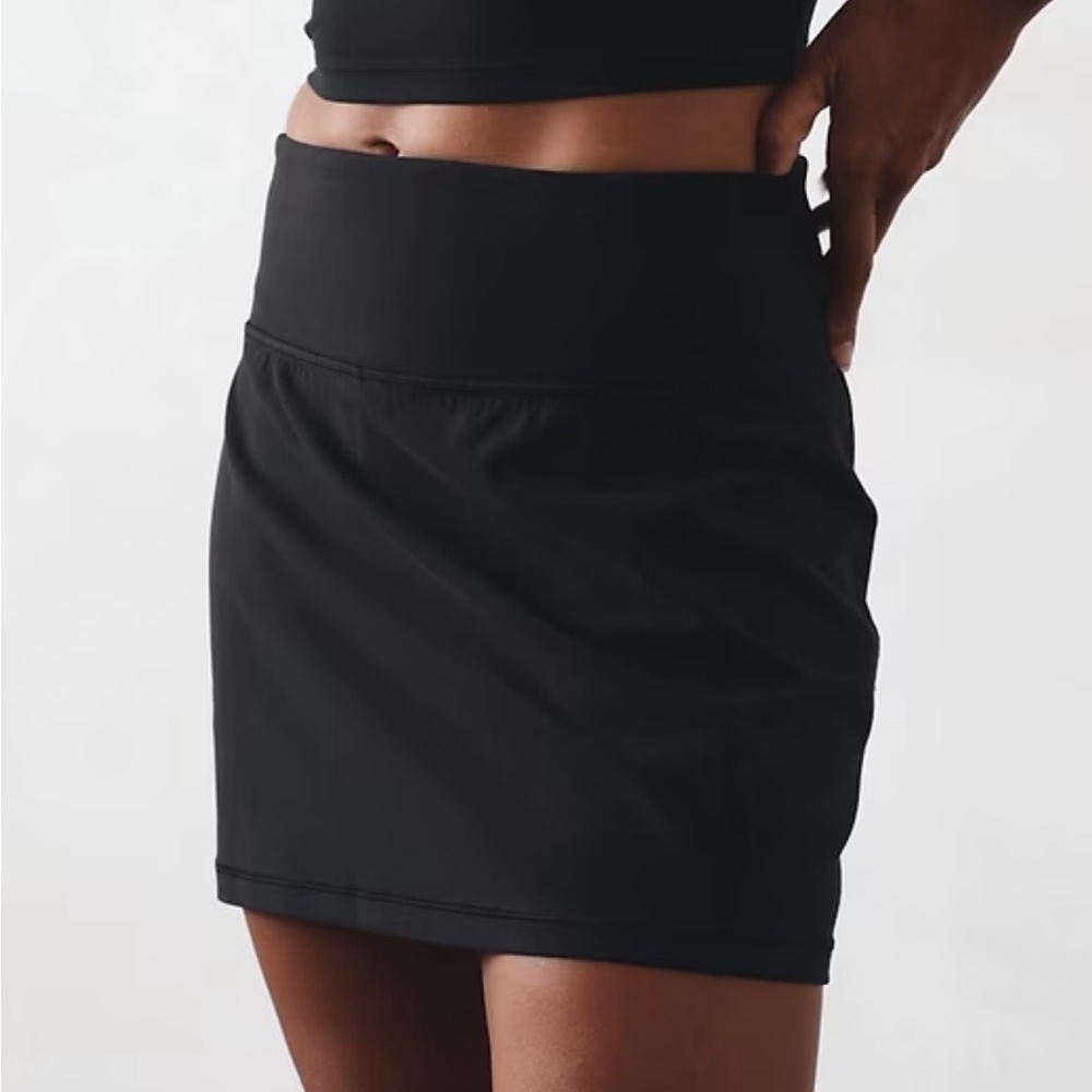 Athleta Salutation Stash High Rise 14 1/2 “ Skort